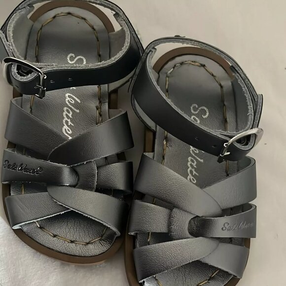 NEW Salt Water Sandals Original Hoy Leather Pewter infant/ Walker Size US 5 - Picture 1 of 3